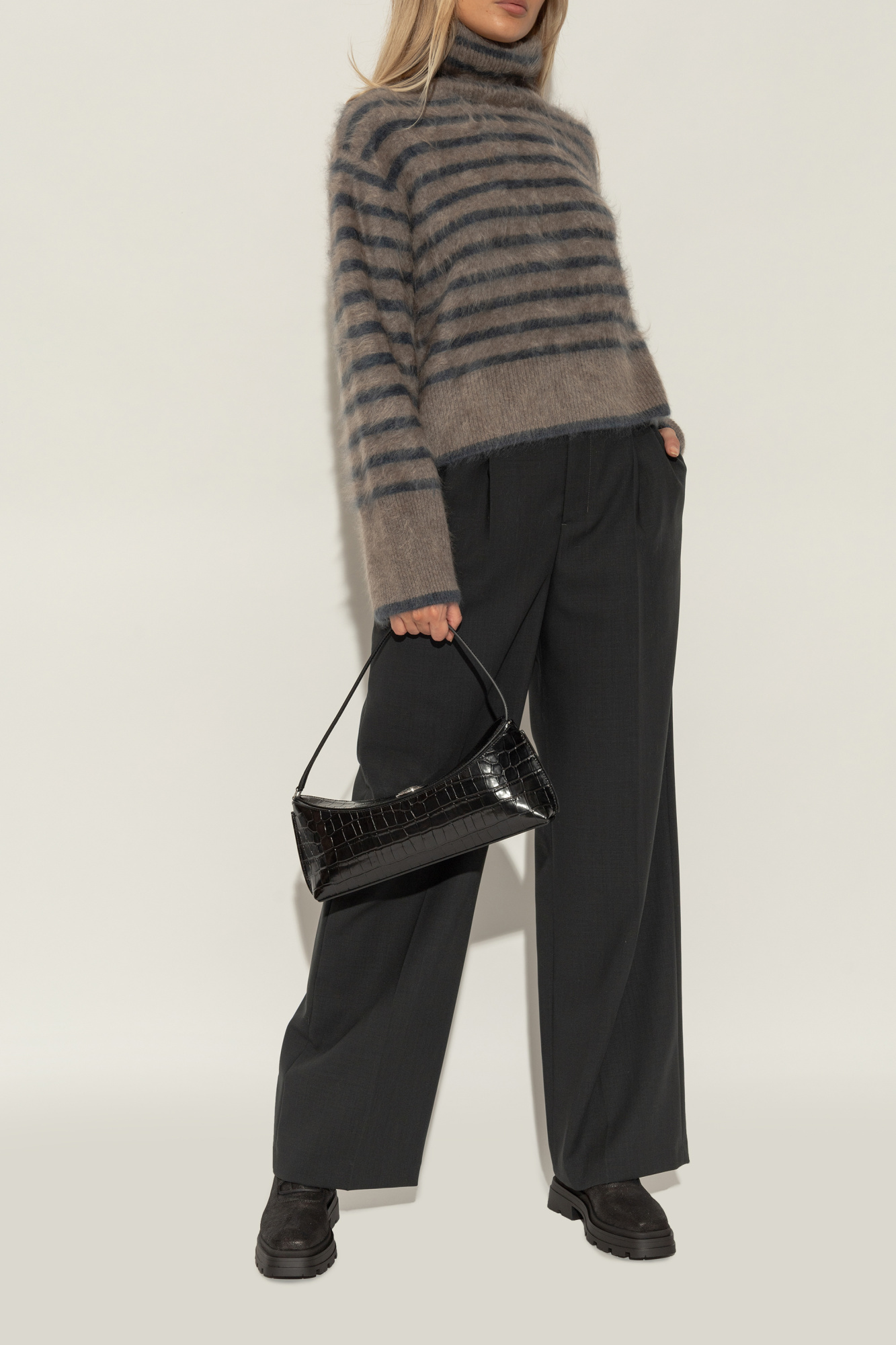 chomominny Cinch Medium | Sambuco Croc Embossed Leather Bag | JIMMY CHOO